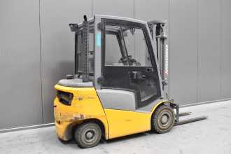 Used Forklift Truck JUNGHEINRICH DFG 320 /59250/ DIESEL VIERRADFRONTSTAPLER (13075571)
