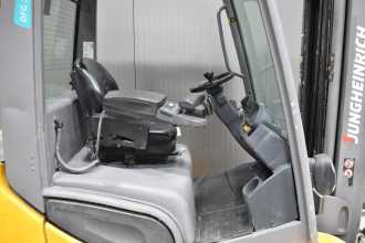 Used Forklift Truck JUNGHEINRICH DFG 320 s /57477/ DIESEL VIERRADFRONTSTAPLER (13031796)