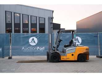Used Forklift Truck JUNGHEINRICH DFG 435 DIESEL VIERRADFRONTSTAPLER (13010902) backdrop