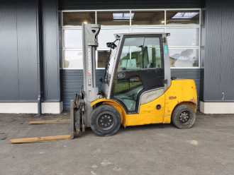 Used Forklift Truck JUNGHEINRICH DFG S50s DIESEL VIERRADFRONTSTAPLER (13047320) backdrop