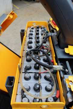 Used Forklift Truck JUNGHEINRICH ECE 225 2400x510mm ELEKTRO NIEDERHUBKOMMISSIONIERER (13012446)