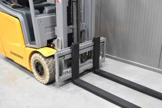 Used Forklift Truck JUNGHEINRICH EFG 213 /57473/ ELEKTRO DREIRADFRONTSTAPLER (13034733)