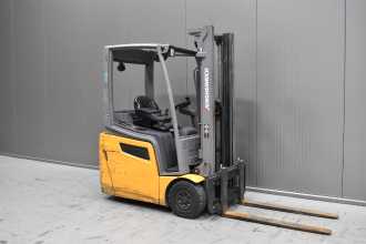 Used Forklift Truck JUNGHEINRICH EFG 213 /58588/ ELEKTRO DREIRADFRONTSTAPLER (13066424) backdrop