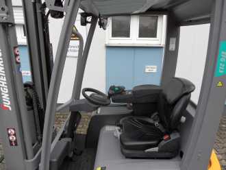 Used Forklift Truck JUNGHEINRICH EFG 213 - Freihub - wenig Stunden ELEKTRO DREIRADFRONTSTAPLER (13024622)