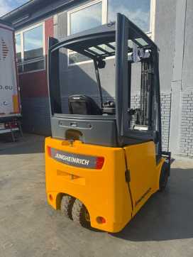 Used Forklift Truck JUNGHEINRICH EFG 215 Baujahr 2013 / HH 4500 Akku 2022 ELEKTRO DREIRADFRONTSTAPLER (13031043)
