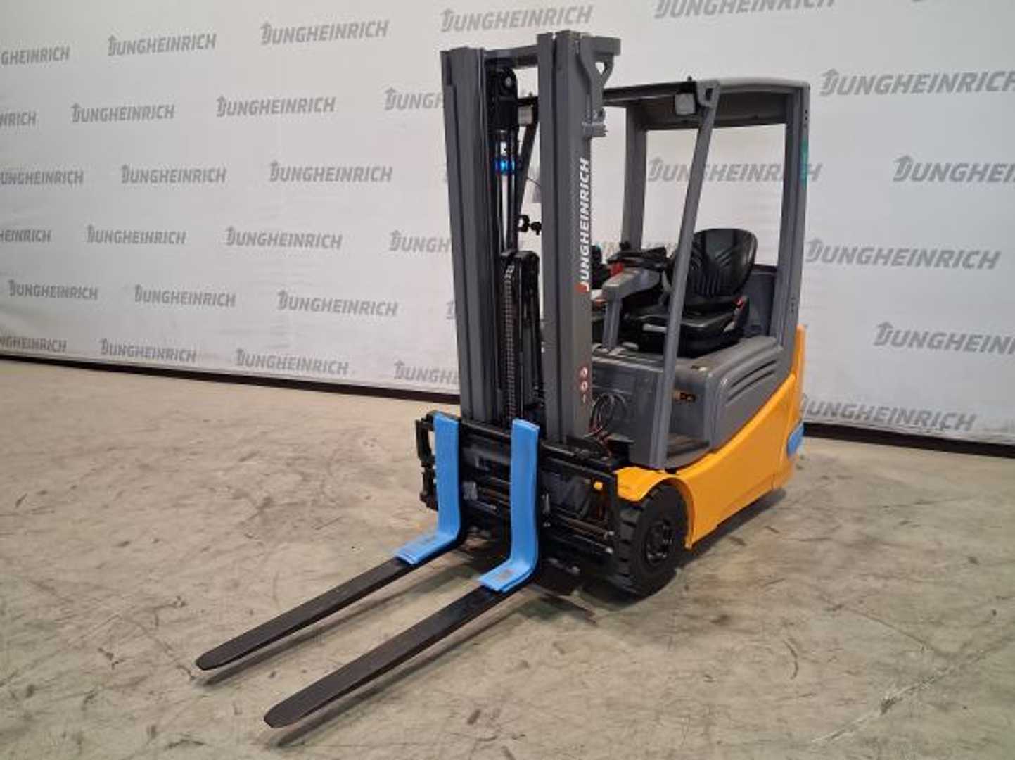 Used Forklift Truck JUNGHEINRICH EFG 215 MP G+ZVG 115-464 DZ ELEKTRO VIERRADFRONTSTAPLER (13073196)