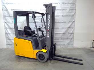 Used Forklift Truck JUNGHEINRICH EFG 215 SP GE 115-500 DZ ELEKTRO VIERRADFRONTSTAPLER (12934899) backdrop