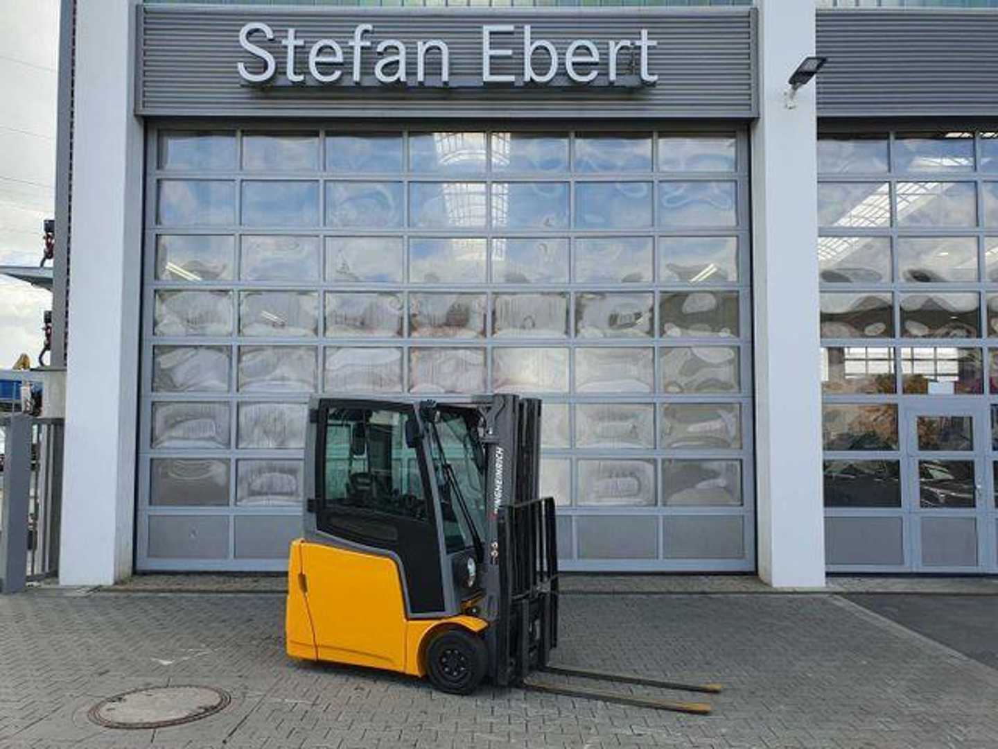 Used Forklift Truck JUNGHEINRICH EFG 215 / Triplex: 4.25m! / SS / 2.472h! / 2020 ELEKTRO VIERRADFRONTSTAPLER (13024803)