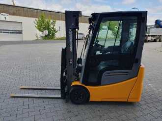 Used Forklift Truck JUNGHEINRICH EFG 215 / Triplex: 4.25m! / SS / 2.472h! / 2020 ELEKTRO VIERRADFRONTSTAPLER (13024803)