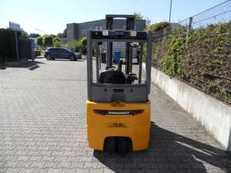 Used Forklift Truck JUNGHEINRICH EFG 215 - Triplex - Baujahr 2022 ELEKTRO DREIRADFRONTSTAPLER (13059322)