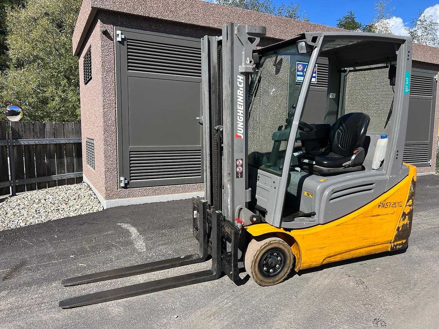 Used Forklift Truck JUNGHEINRICH EFG 216 - 440DZ ELEKTRO DREIRADFRONTSTAPLER (13068394)