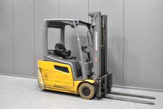 Used Forklift Truck JUNGHEINRICH EFG 216 /58582/ ELEKTRO DREIRADFRONTSTAPLER (13066179) backdrop