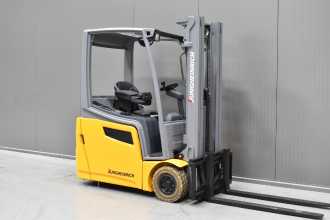 Used Forklift Truck JUNGHEINRICH EFG 216 k /57467/ ELEKTRO DREIRADFRONTSTAPLER (13034089) backdrop