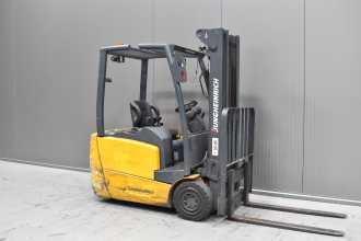 Used Forklift Truck JUNGHEINRICH EFG 216 kn /56423/ ELEKTRO DREIRADFRONTSTAPLER (13064247) backdrop