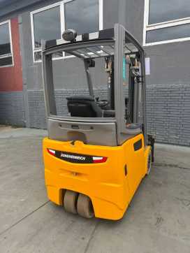 Used Forklift Truck JUNGHEINRICH EFG 216k Baujahr 2017 / Stunden 1650 HH 4700 ELEKTRO DREIRADFRONTSTAPLER (13065439)