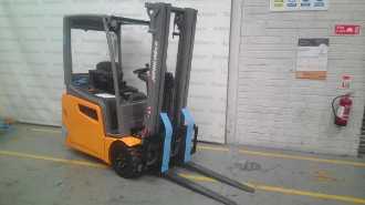 Used Forklift Truck JUNGHEINRICH EFG 216k SP G+E 115-470 DZ ELEKTRO VIERRADFRONTSTAPLER (13055962) backdrop