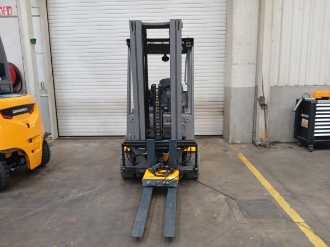 Used Forklift Truck JUNGHEINRICH EFG 216k SP G+E 464DZ ELEKTRO VIERRADFRONTSTAPLER (13072591) backdrop