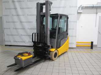 Used Forklift Truck JUNGHEINRICH EFG 216k SP ZVG 120-550 DZ Li-Ion ELEKTRO VIERRADFRONTSTAPLER (12999849) backdrop