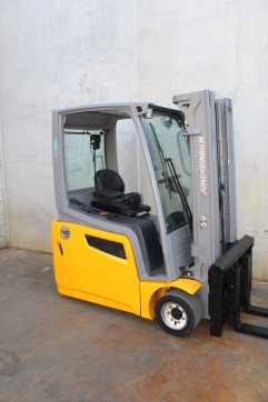 Used Forklift Truck JUNGHEINRICH EFG 218 440 DZ LI-ION ELEKTRO DREIRADFRONTSTAPLER (13069254) backdrop