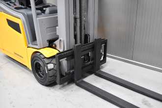 Used Forklift Truck JUNGHEINRICH EFG 220 /58924/ ELEKTRO DREIRADFRONTSTAPLER (13069543)
