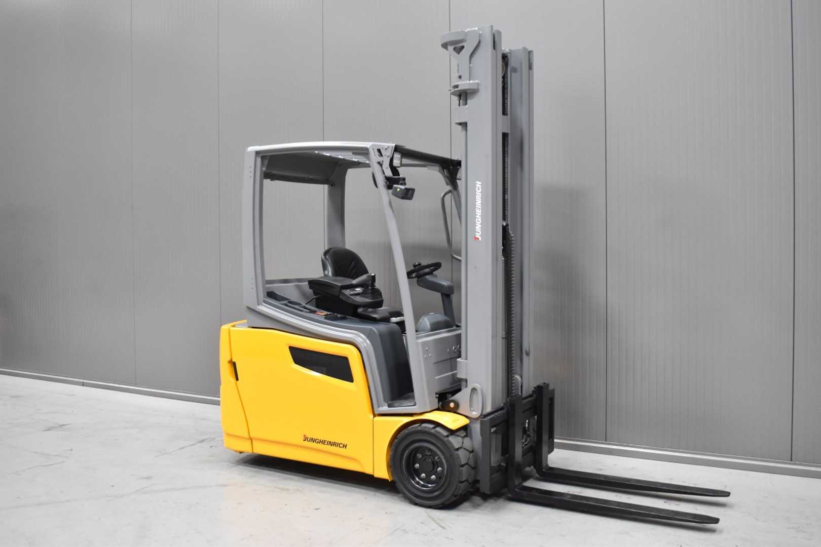 Used Forklift Truck JUNGHEINRICH EFG 220 /58925/ ELEKTRO DREIRADFRONTSTAPLER (13069544)