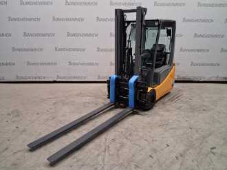 Used Forklift Truck JUNGHEINRICH EFG 220 Li MP G+ZVG 200-330 ZZ ELEKTRO VIERRADFRONTSTAPLER (13069453) backdrop