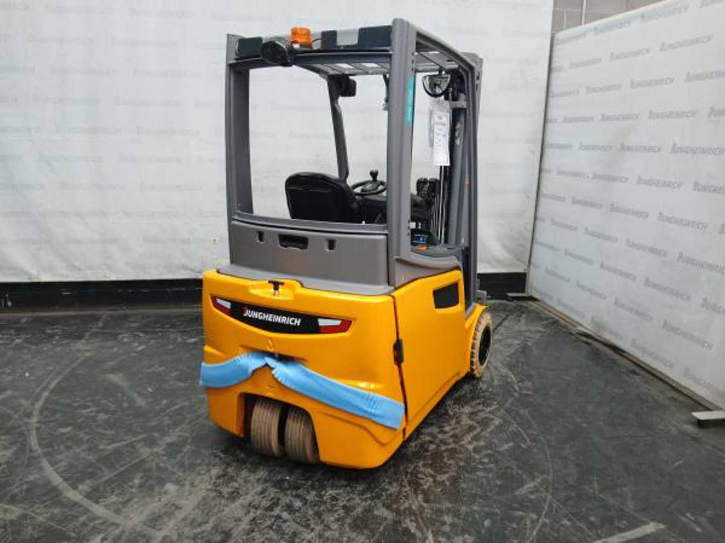 Used Forklift Truck JUNGHEINRICH EFG 220 SP GE 115 464 DZ ELEKTRO VIERRADFRONTSTAPLER (13055944)