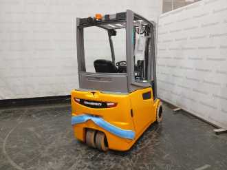Used Forklift Truck JUNGHEINRICH EFG 220 SP GE 115 464 DZ ELEKTRO VIERRADFRONTSTAPLER (13064368) backdrop