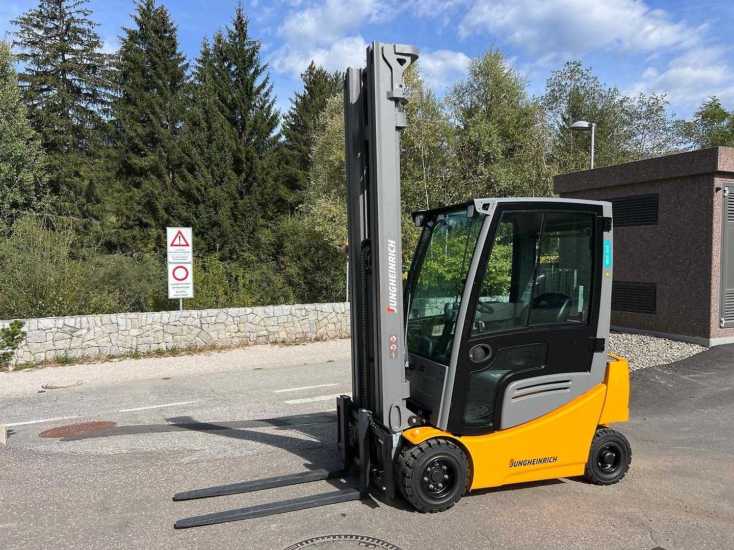 Used Forklift Truck JUNGHEINRICH EFG 316k - 700DZ ELEKTRO VIERRADFRONTSTAPLER (13069357)