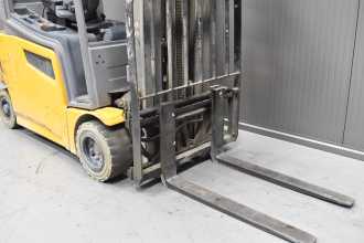 Used Forklift Truck JUNGHEINRICH EFG 320 /58566/ ELEKTRO VIERRADFRONTSTAPLER (13064375)