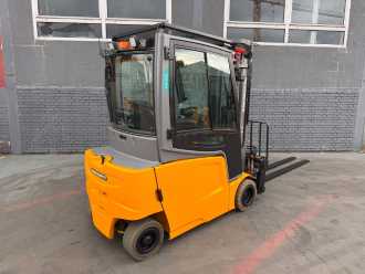 Used Forklift Truck JUNGHEINRICH EFG 320 Baujahr 2021/ Vollkabine Triplexmast ELEKTRO VIERRADFRONTSTAPLER (13063520)