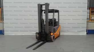 Used Forklift Truck JUNGHEINRICH EFG 320 GE115-500DZ ELEKTRO VIERRADFRONTSTAPLER (13049986) backdrop