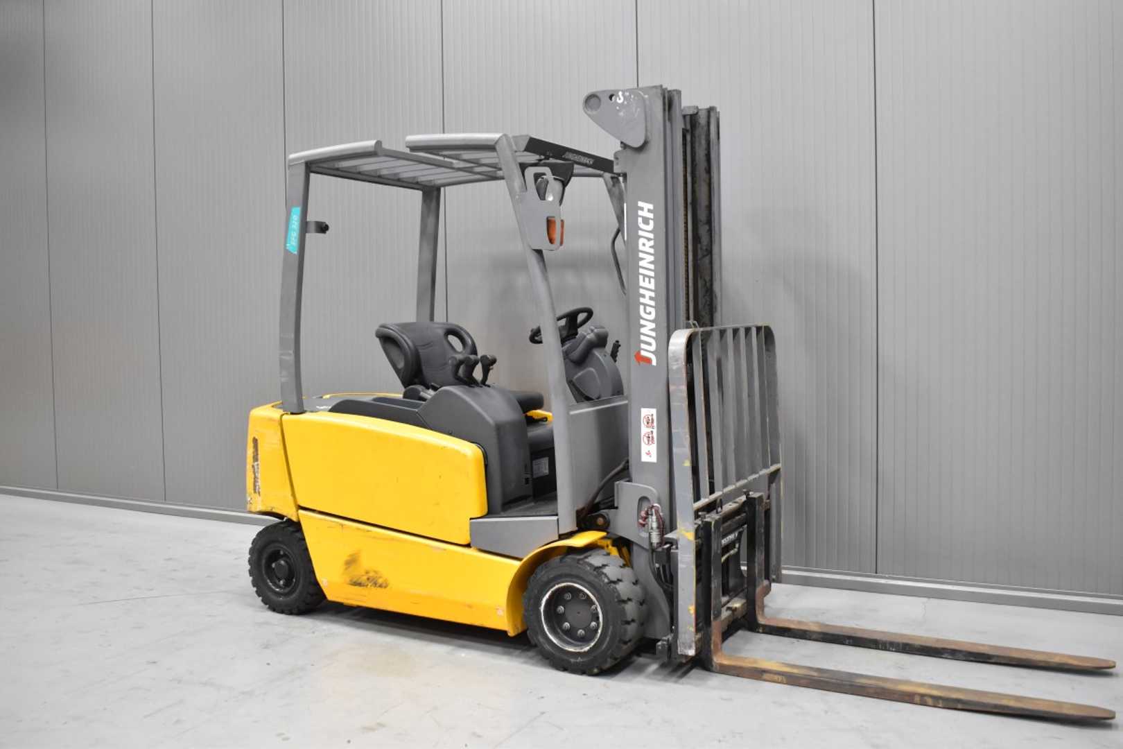 Used Forklift Truck JUNGHEINRICH EFG 320 N /57652/ ELEKTRO VIERRADFRONTSTAPLER (13065590)
