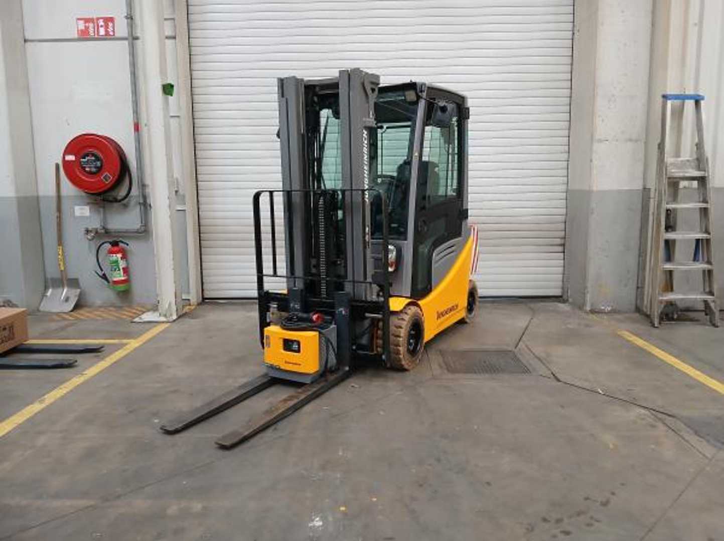 Used Forklift Truck JUNGHEINRICH EFG 320 SP ELEKTRO VIERRADFRONTSTAPLER (13076433)