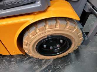 Used Forklift Truck JUNGHEINRICH EFG 320 SP GE 115 500 DZ ELEKTRO VIERRADFRONTSTAPLER (13068754)