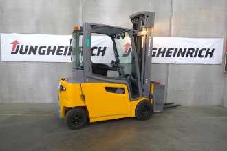 Used Forklift Truck JUNGHEINRICH EFG 320 SP GE 115-550 DZ ELEKTRO VIERRADFRONTSTAPLER (13048990) backdrop