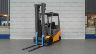 Used Forklift Truck JUNGHEINRICH EFG 425k GE115-600DZ ELEKTRO VIERRADFRONTSTAPLER (13067671) backdrop