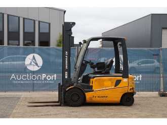 Used Forklift Truck JUNGHEINRICH EFG 430 ELEKTRO VIERRADFRONTSTAPLER (13064289) backdrop