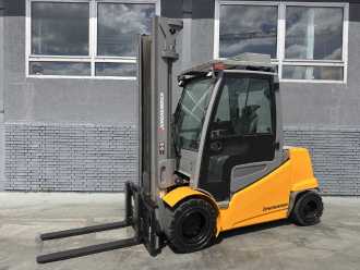 Used Forklift Truck JUNGHEINRICH EFG S 50 Baujahr 2019/Kabine /Heizung /3-4Ventil ELEKTRO VIERRADFRONTSTAPLER (13000986) backdrop