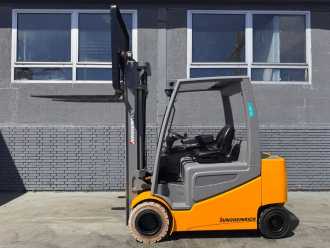 Used Forklift Truck JUNGHEINRICH EFG S30 Baujahr 2017/ TRIPLEX Stunden 3819 ELEKTRO VIERRADFRONTSTAPLER (13046055)