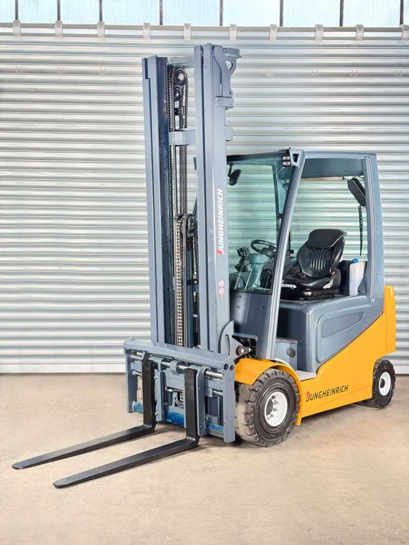 Used Forklift Truck JUNGHEINRICH EFG S30 EFG S30 - Service Neu - Batterie 84% - 7,5M Hub ELEKTRO VIERRADFRONTSTAPLER (12988332)