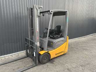 Used Forklift Truck JUNGHEINRICH EFG215 ELEKTRO DREIRADFRONTSTAPLER (13031872) backdrop