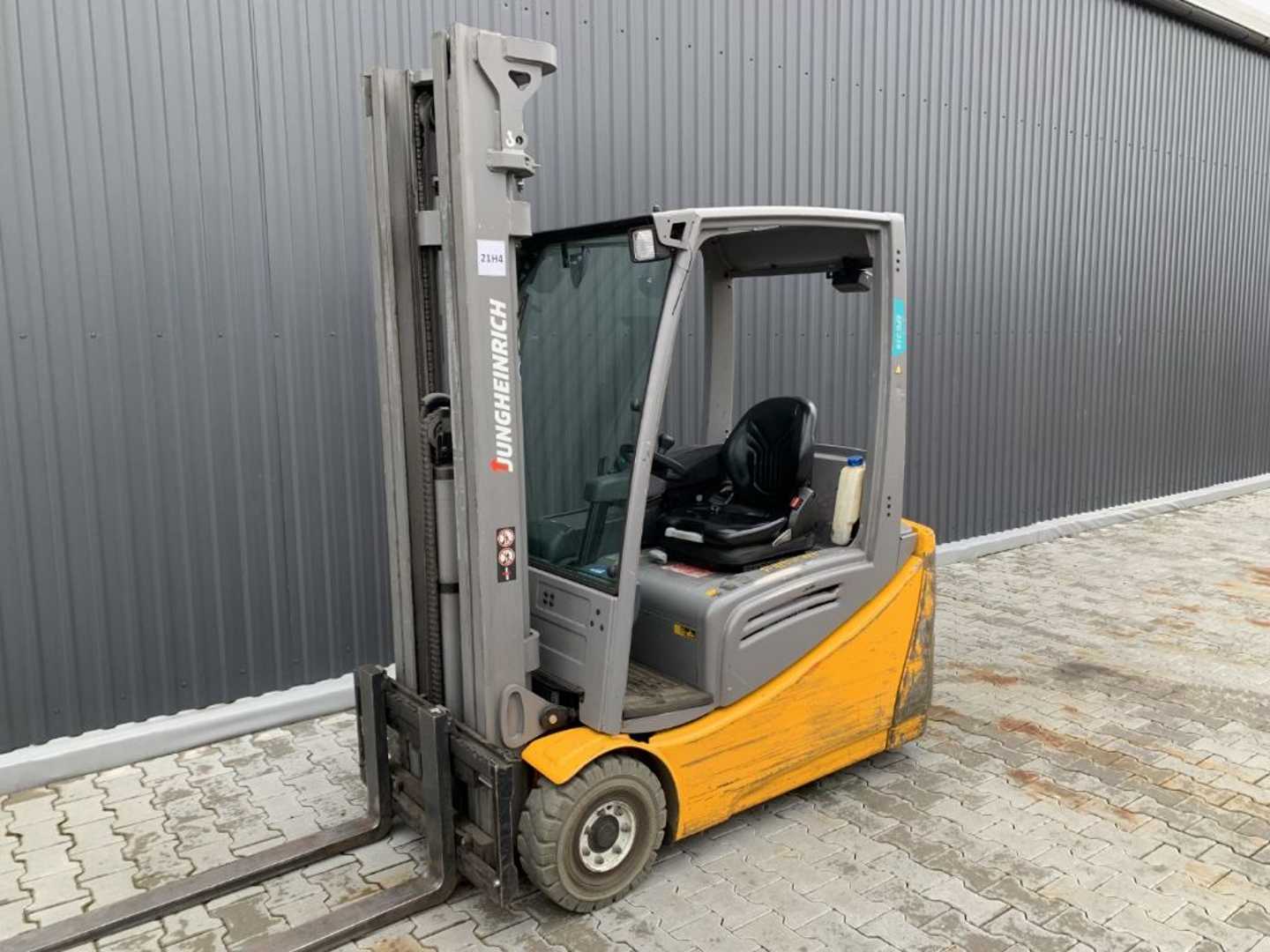 Used Forklift Truck JUNGHEINRICH EFG216 ELEKTRO DREIRADFRONTSTAPLER (12853677)