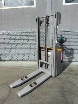 Used Forklift Truck JUNGHEINRICH EJC 112 Baujahr 2018 Hubhöhe 2900 Stunden 1382 ELEKTRO HOCHHUBWAGENDEICHSEL (13067051) backdrop