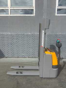 Used Forklift Truck JUNGHEINRICH EJC 112 Baujahr 2018 Hubhöhe 2900 Stunden 1382 ELEKTRO HOCHHUBWAGENDEICHSEL (13067051)
