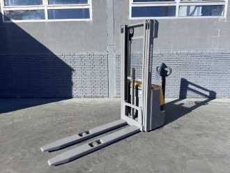 Used Forklift Truck JUNGHEINRICH EJC 112 Baujahr 2020 / Triplex 4,7M/ NEUWERTIG ELEKTRO HOCHHUBWAGENDEICHSEL (13069840) backdrop