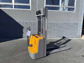 Used Forklift Truck JUNGHEINRICH EJC 112 Baujahr 2020 / Triplex 4,7M/ NEUWERTIG ELEKTRO HOCHHUBWAGENDEICHSEL (13069840)