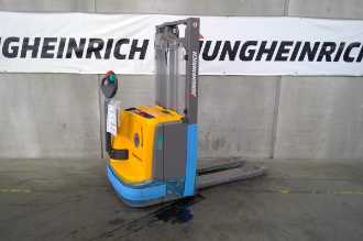 Used Forklift Truck JUNGHEINRICH EJC 112z 115 270 ZT ELEKTRO HOCHHUBWAGENDEICHSEL (13050416) backdrop