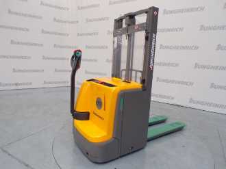 Used Forklift Truck JUNGHEINRICH EJC 112z Li 115-270 ZT ELEKTRO HOCHHUBWAGENDEICHSEL (12990521) backdrop