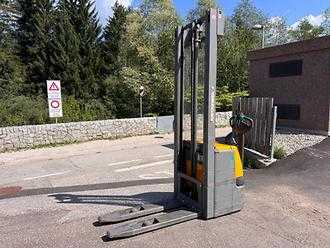 Used Forklift Truck JUNGHEINRICH EJC 212 - 410ZT ELEKTRO HOCHHUBWAGENDEICHSEL (13062264)